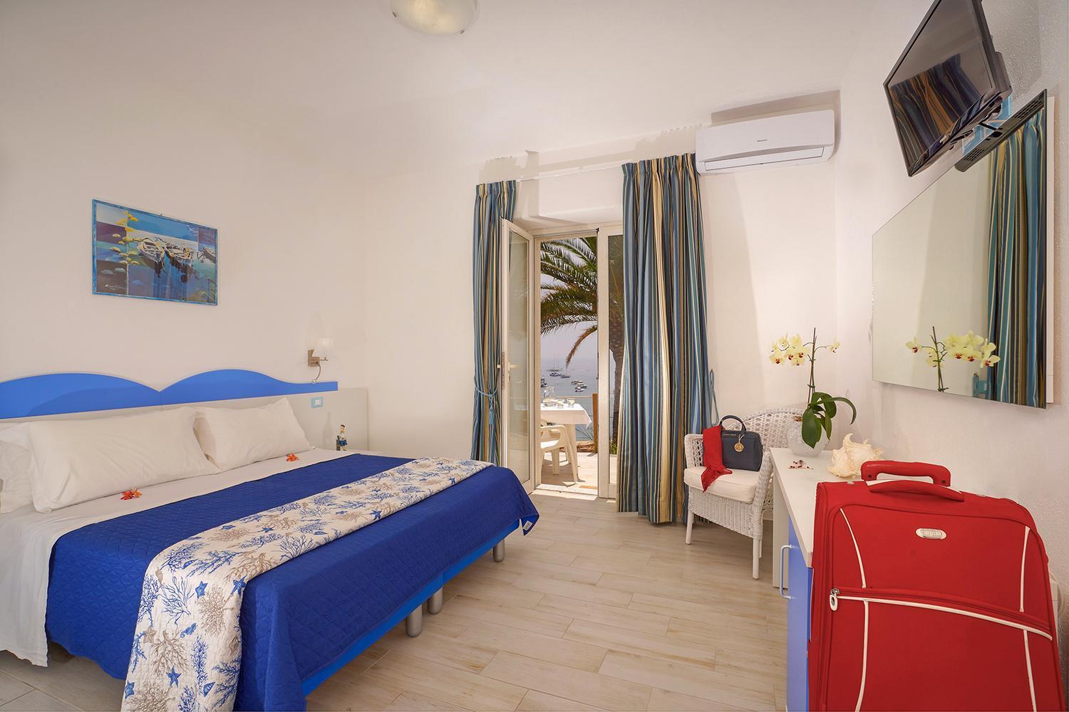 Hotel Ferdinando Beach & Thermal Spa Sant'Angelo  Екстериор снимка